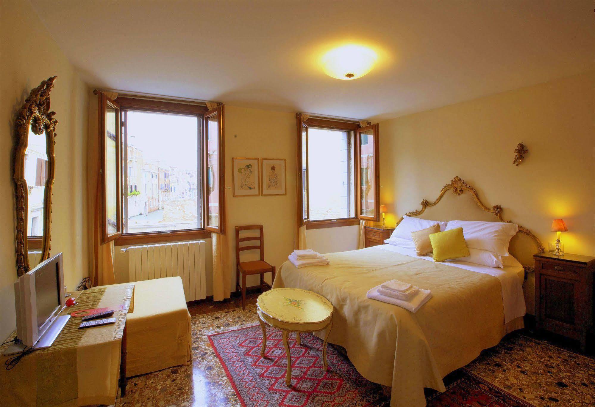 3749 Pontechiodo Bed & Breakfast Veneţia Exterior foto